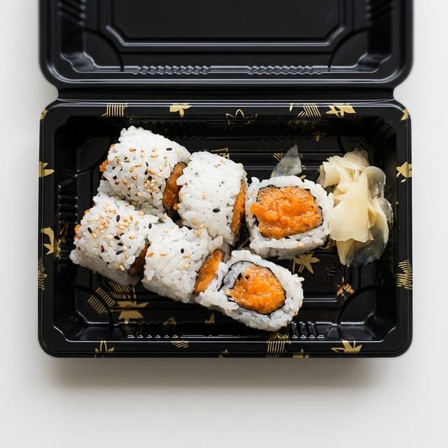 Spicy Salmon Roll.